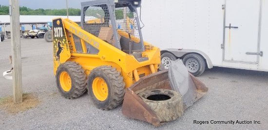 Mustang 2070 Skid Loader
