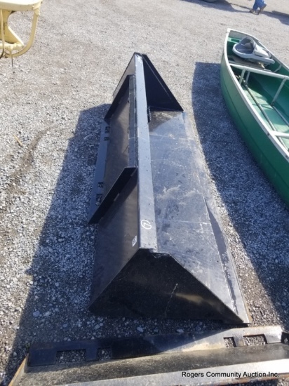 84" Universal Mount Bucket