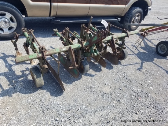 John Deere Cultivator