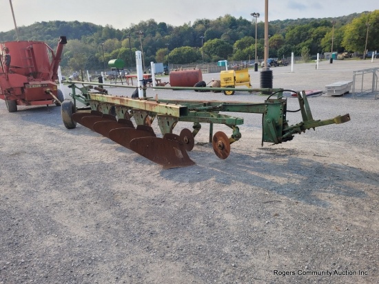 John Deere 1350-1450 5 Bottom Plow