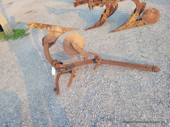 1 Bottom Plow