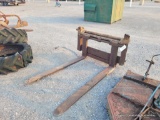 Forks W/ Frame