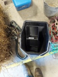 Feeders & Leashes