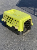Small Green Kennel