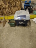 Water / Feed Container & Bucket