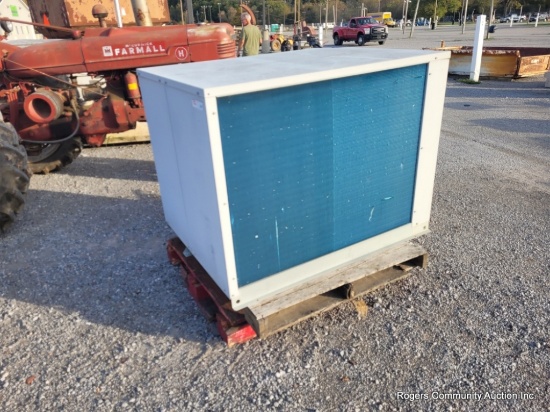Cooler/freezer 5 Yrs Old, Used 1 Yr, 3 Phase Comp