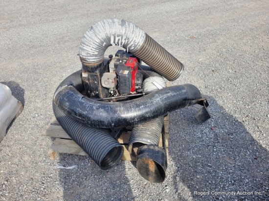 Trac Vac 2100 Leaf Vac 3/hp , Runs