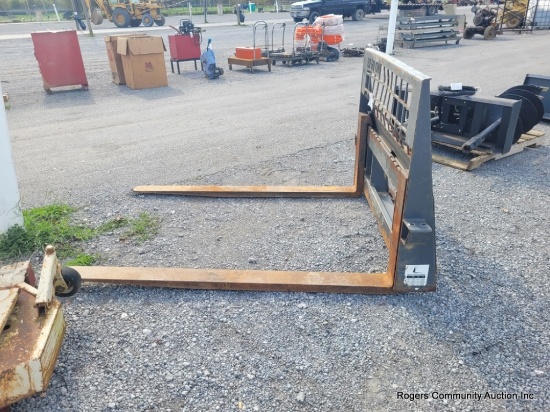 10,000 Lb Forks