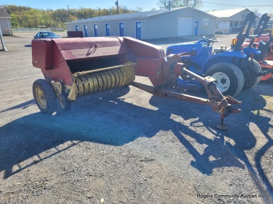 New Holland Hayliner 69 Square Baler