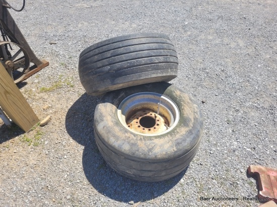 2 Tires And Wheels 31x13.50-15