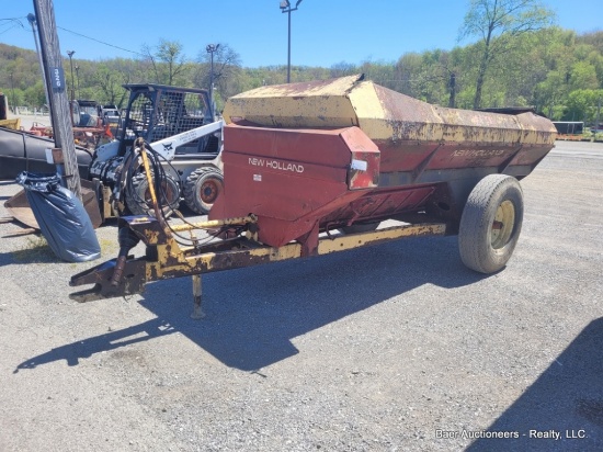 New Holland Manure Spreader 304