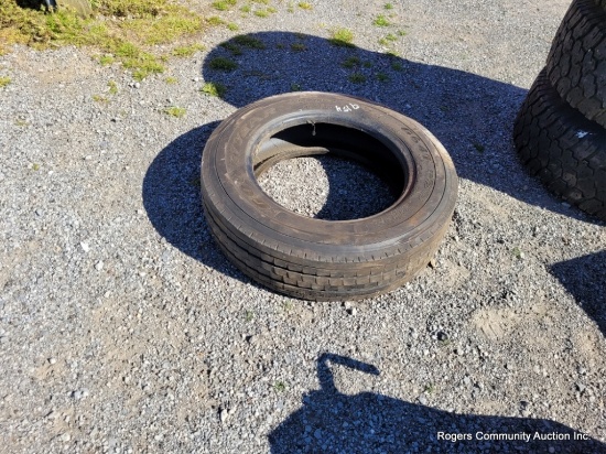 1 - 222/70r19.5 Tire