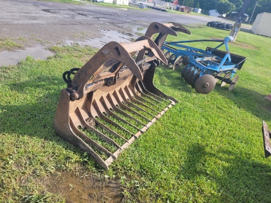Bradco 72" Rock & Brush Grapple Bucket