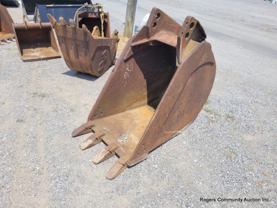 26" Backhoe Bucket
