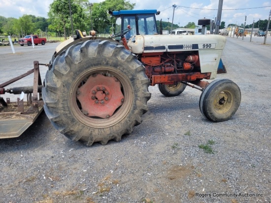 Case 990 Tractor