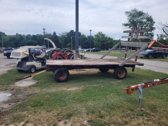 Hay Wagon With Extendable Tongue