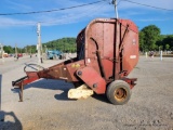 International 241 Round Baler