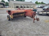 New Holland 273 Baler