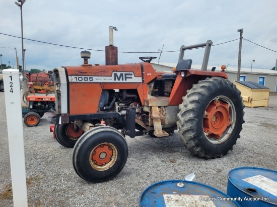 Massey Ferguson 1085 Tractor