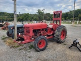International Utility 350 Tractor- Runs - As Is