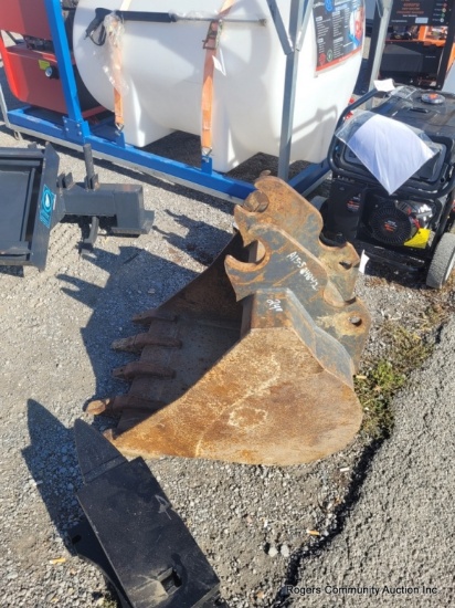 24" Excavator Bucket