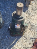 Bottle Jack