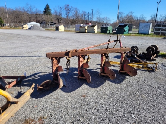 Massey Ferguson 4 Bottom Plow