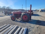 International 350 Utility Fork Tractor