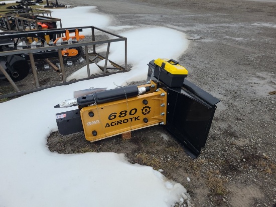 Agrotk SSHH680 Breaker Attachment w/ 2 bits