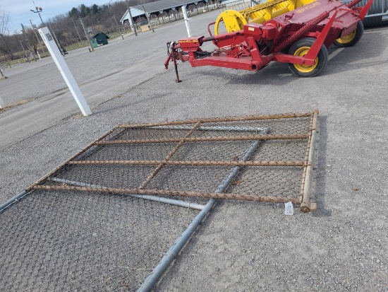 Chainlink Gate 69"H x 116"L