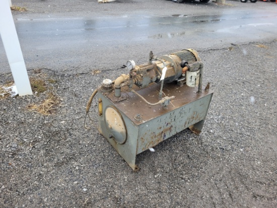 Hydraulic Pump w/ Resevior