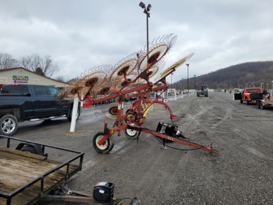 H&S V-8 Wheel Rake