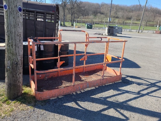 8' JLG Manlift Basket
