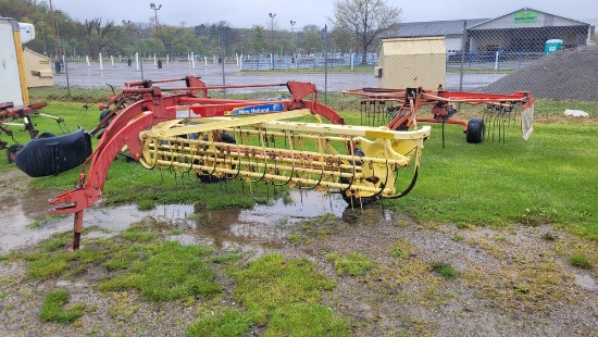 New Holland 256 Hay Rake