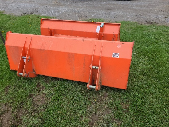 Kubota 71" Model: TL1746 Bucket