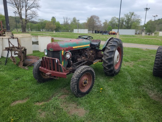 Massey Ferguson 35 Tractor - Runs