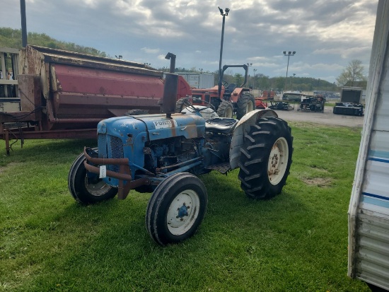 Ford 2000 Diesel Tractor