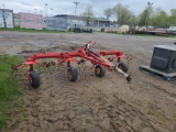 New Holland 158 4 Basket Hay Tedder