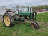 John Deere B? Parts Tractor