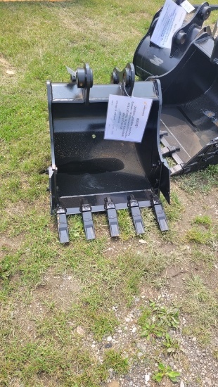 Landhero 24" Mini Excavator Bucket