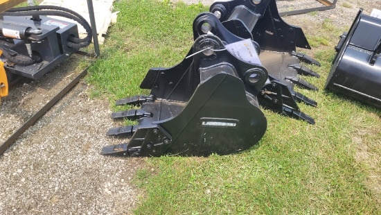 Landhero 18" Mini Excavator Bucket