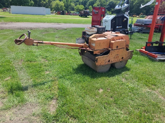 Walk Behind Roller w/ Gas Engine