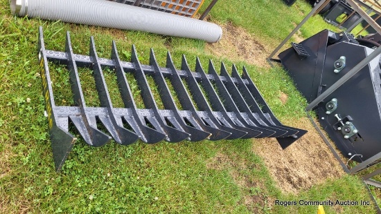 Landhero 72" Skid Loader Root Rake