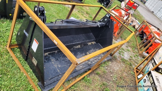 TopCat 4 in 1 Bucket