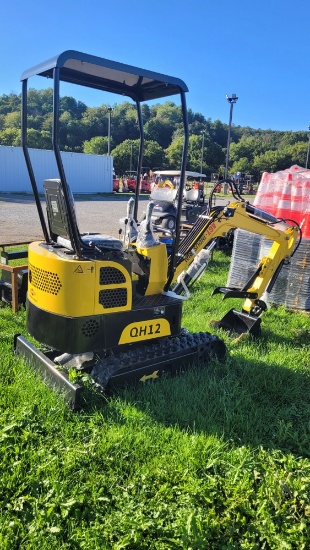 AGT QH12 Mini Excavator