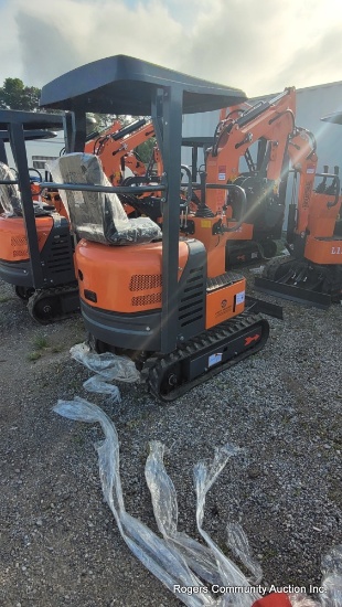 AGT L12 Mini Excavator