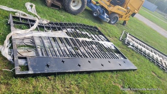 20' Bi-Parting Driveway Gate - Slight Damage