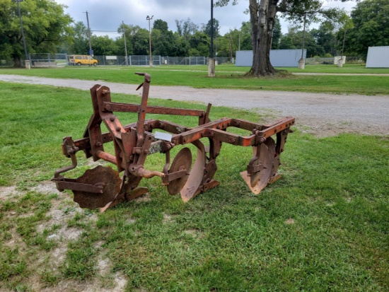 Allis Chalmera 16" 3 Bottom Plow