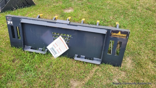 LandHonor 66" Rock Bucket - Model: RB-14-66W