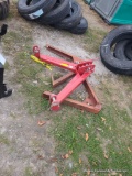 2 Hitches & Tow Bar